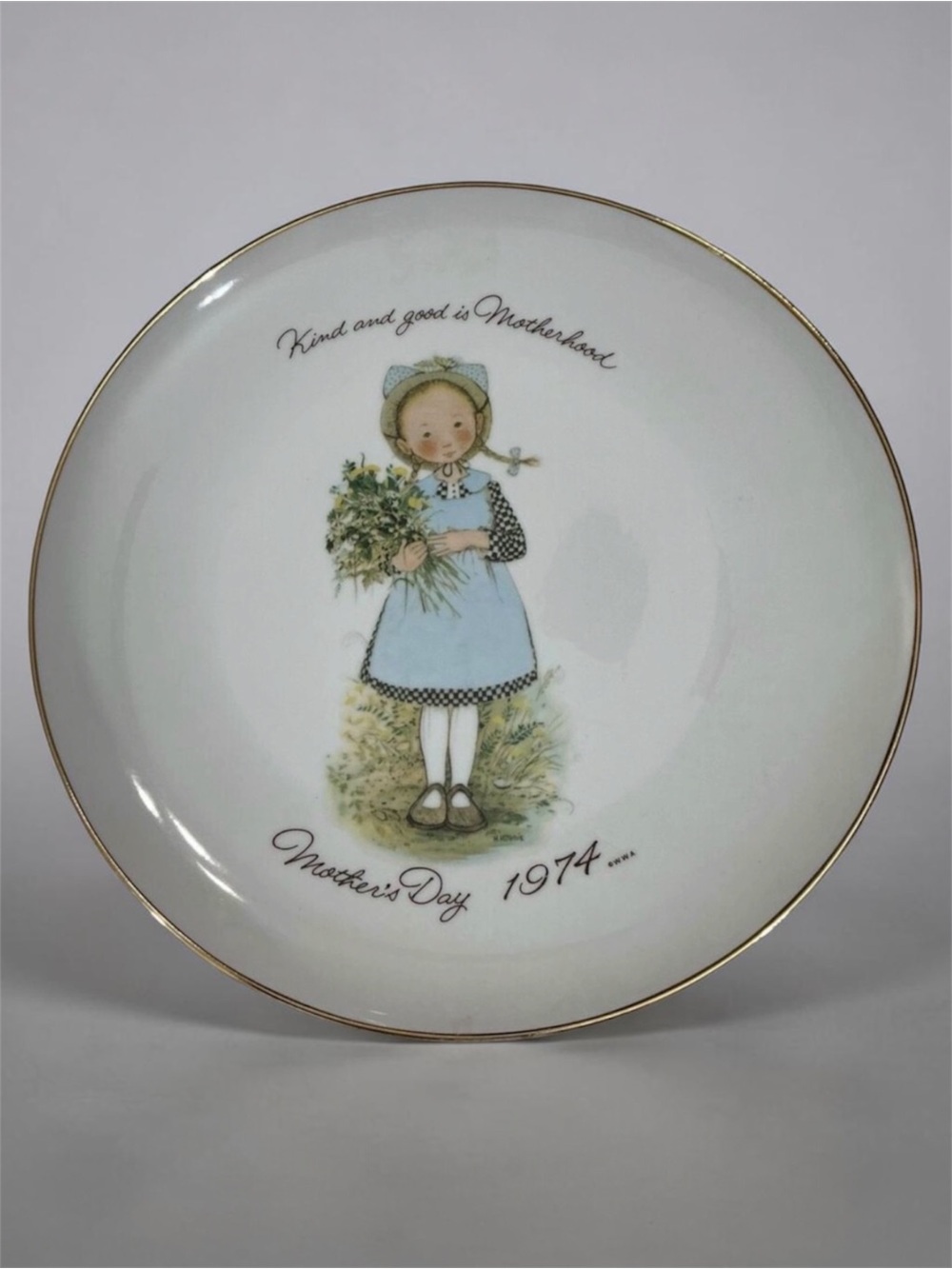 Holly Hobbie Commemorative Edition Genuine Porcelain Collective 10.5” Plate